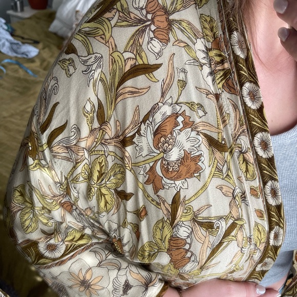 Jen’s Pirate Booty Paradise Kimono OS - Picture 5 of 11